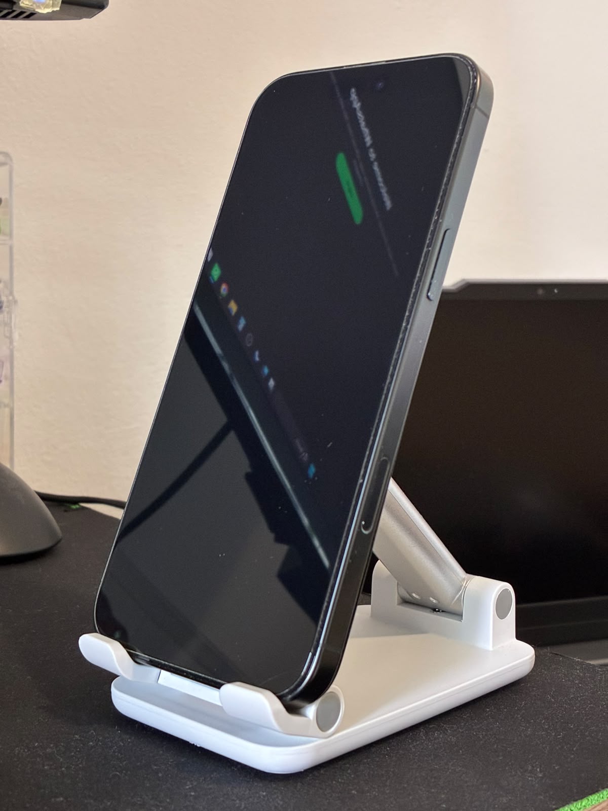 RESIGILAT: Telefon mobil Apple iPhone 16 Pro Max, 256GB, 5G, Black Titanium