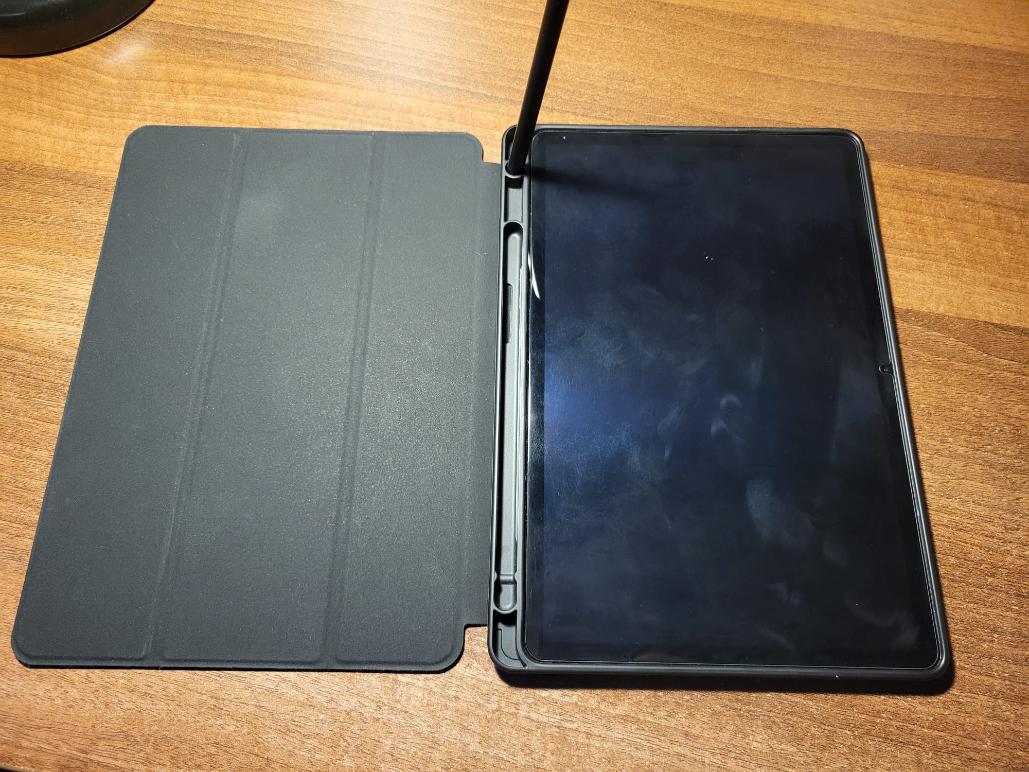 Husa pentru Samsung Galaxy Tab S9, S9 FE, S10 FE Soft Shell UltraSlim tip stand functie sleep/wake-up si slot pentru S-Pen verde inchis