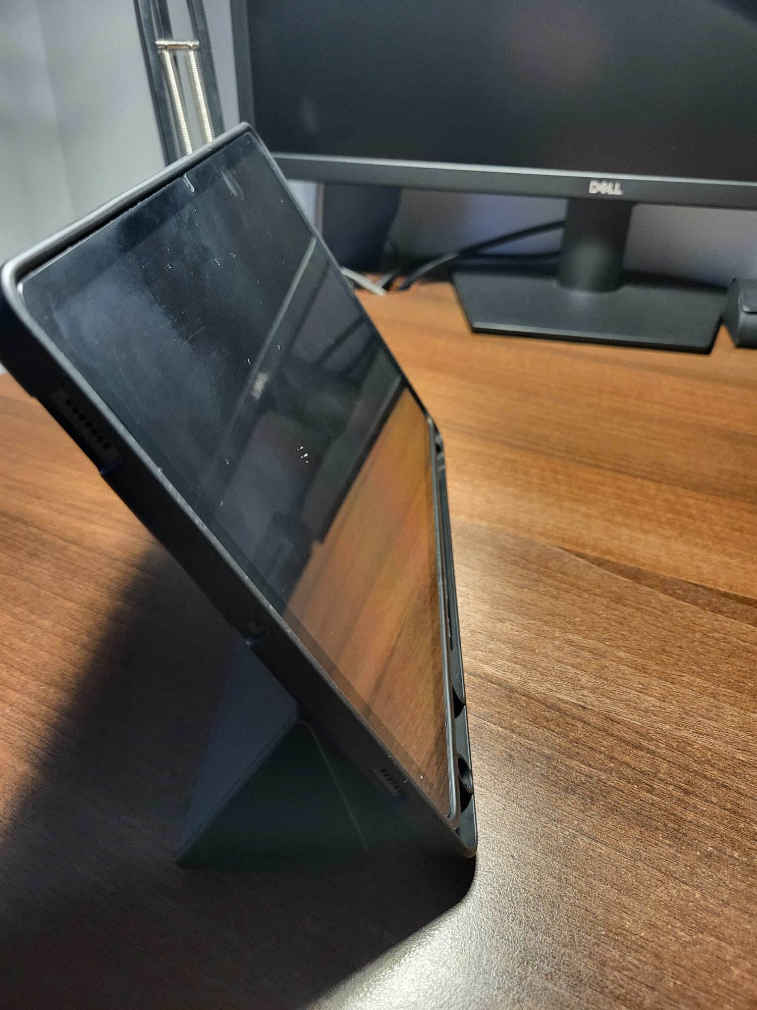 Husa pentru Samsung Galaxy Tab S9, S9 FE, S10 FE Soft Shell UltraSlim tip stand functie sleep/wake-up si slot pentru S-Pen verde inchis