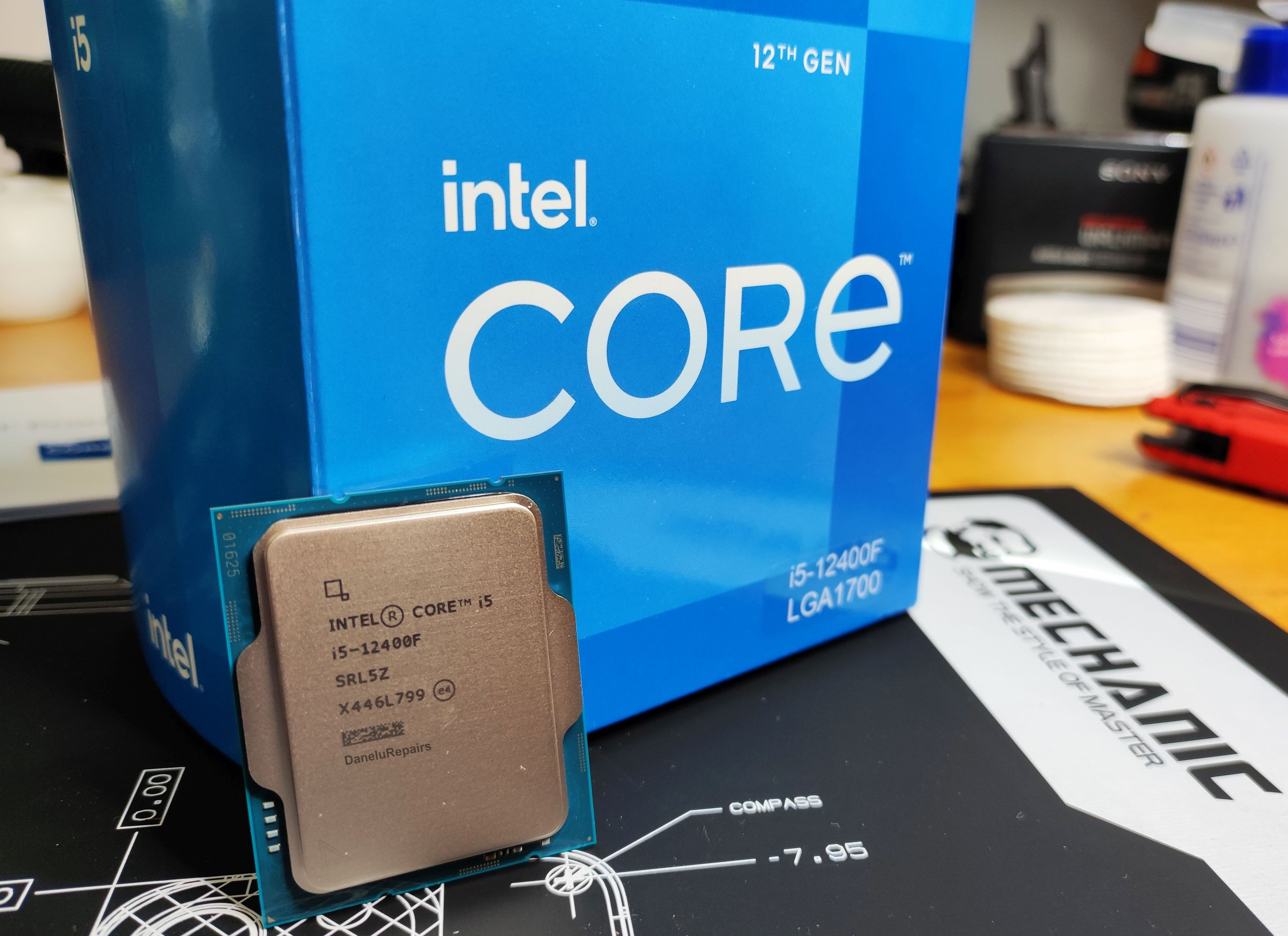 i5 12400f. Procesor Intel® Core™ Alder Lake, 2.5GHz, 18MB, fara