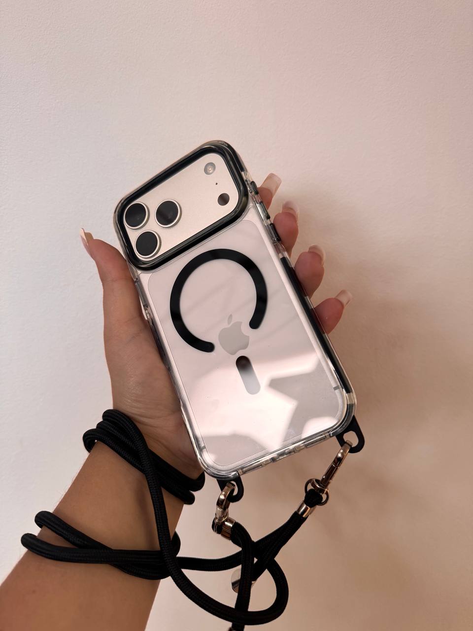 Husa pentru Apple iPhone 18 Pro Max/17 Pro Max DaDen®, Snur detasabil, Antisoc, Protectie Superioara, Bumper interior, Magsafe, Transparenta cu Gri