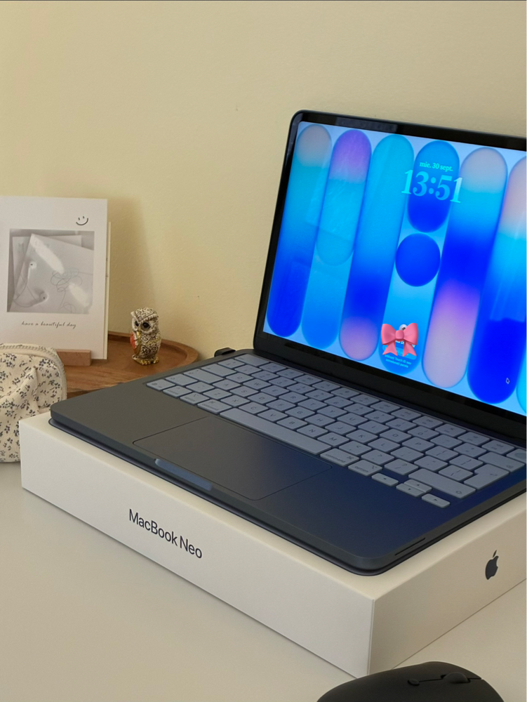 Apple MacBook Neo 13
