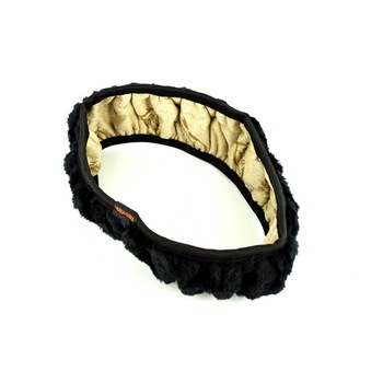 Husa pentru volan pufoasa CBMX001 de culoare neagra + Racleta CADOU Husa pentru volan pufoasa CBMX001 de culoare neagra + Racleta CADOU