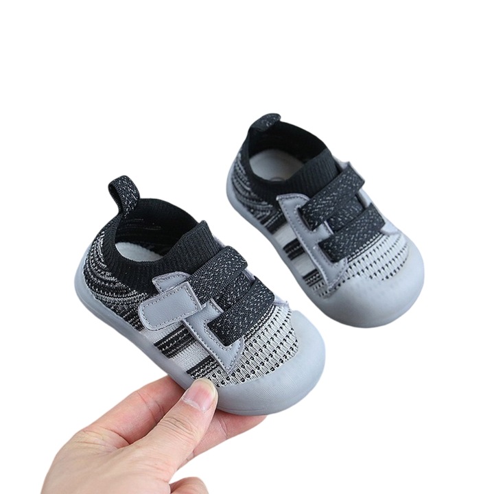 Детски обувки в стил Adidas Mixbo, с велкро и ластична лента на глезена, мека стелка, неплъзгаща се подметка, Черен