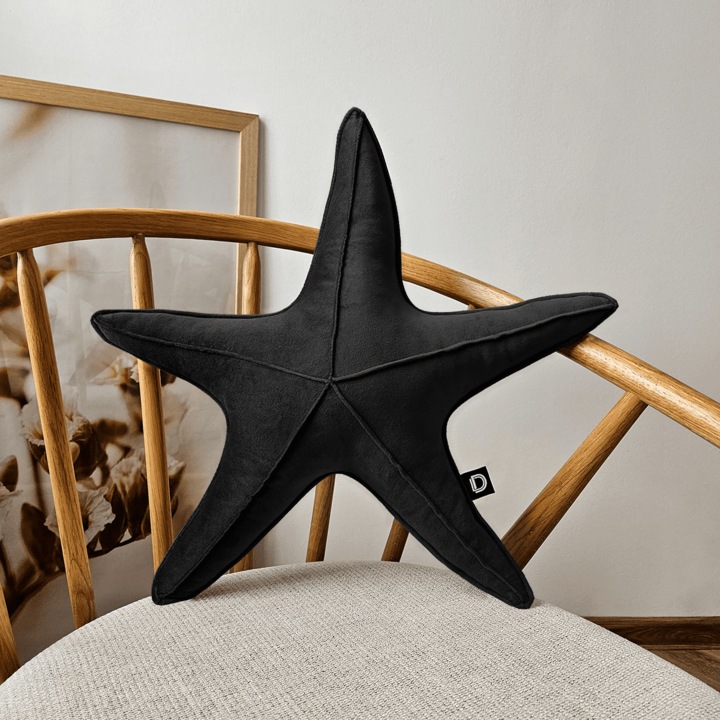 Decordruk díszpárna, bársony, tengeri csillag mintás, fekete, 53x53x13cm