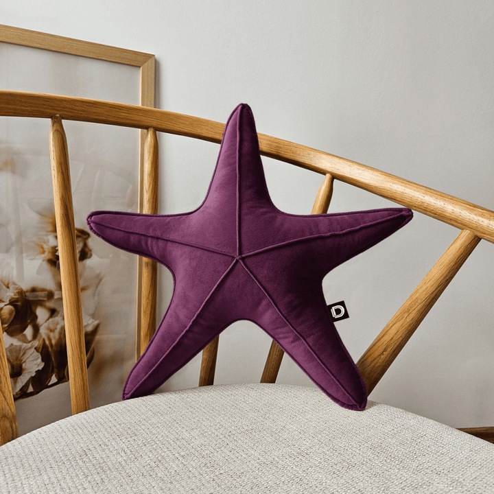 BÁRSON díszpárna, VE2202 modell, sötétlila, 43x43x13cm, csillag alakú