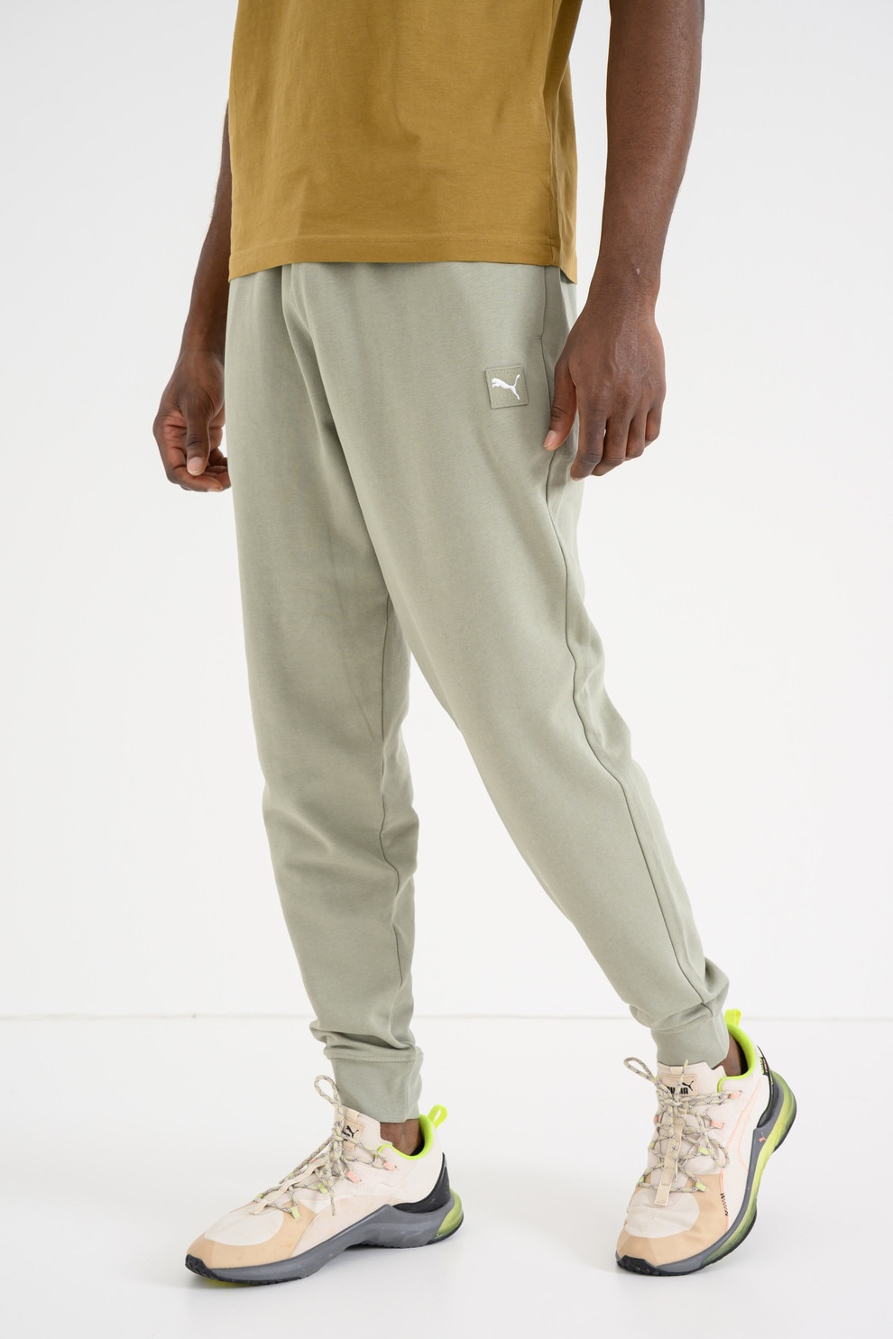 Puma, Pantaloni de trening regular fit cu buzunare Ess Elevated, Verde deschis, M