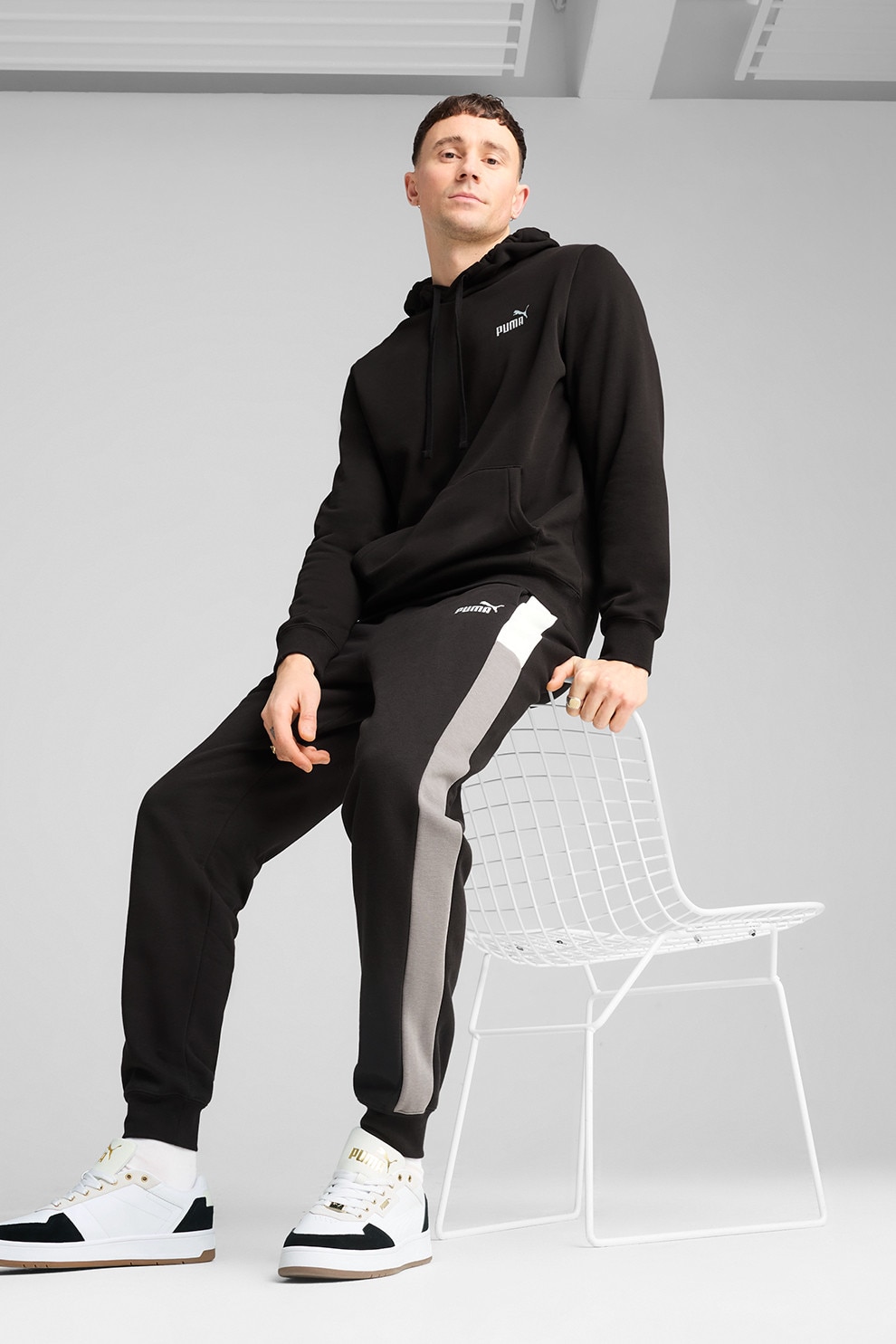 Puma, Pantaloni de trening relaxed fit cu benzi contrastante laterale, Negru, L