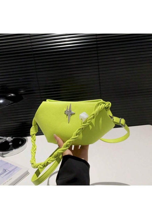 Sokoldalú válltáska nőknek