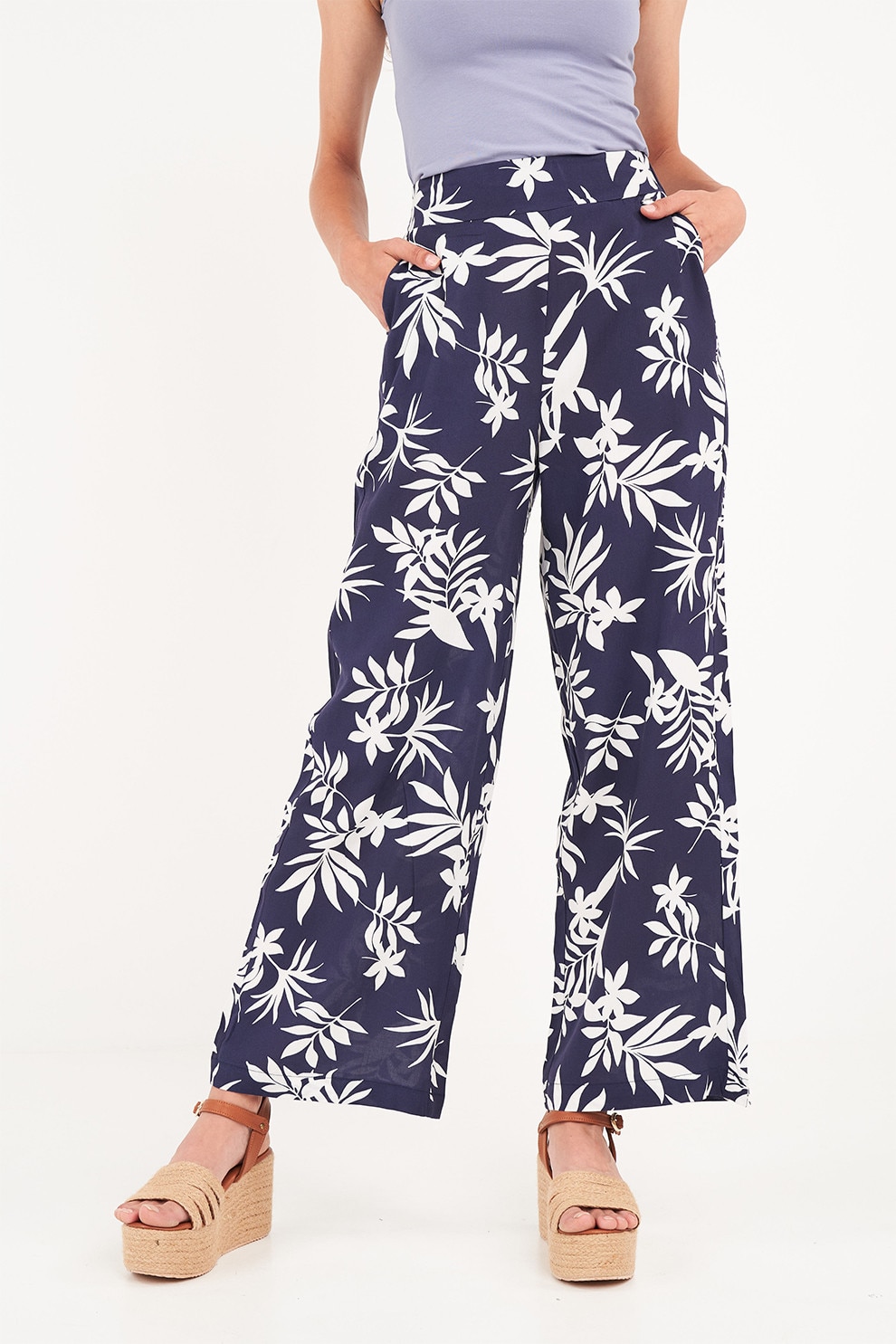TIMEOUT, Pantaloni ampli cu model floral si buzunare laterale, Alb, Bleumarin, L
