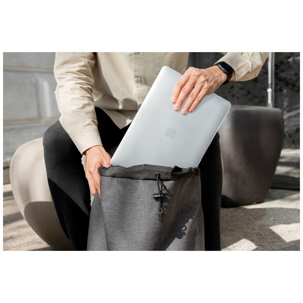 Carcasa laptop UNIQ Vero compatibila cu MacBook Air 13 inch M2/M3/M4 (2022-2025), Transparent