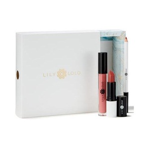 Luciu si balsam de buze