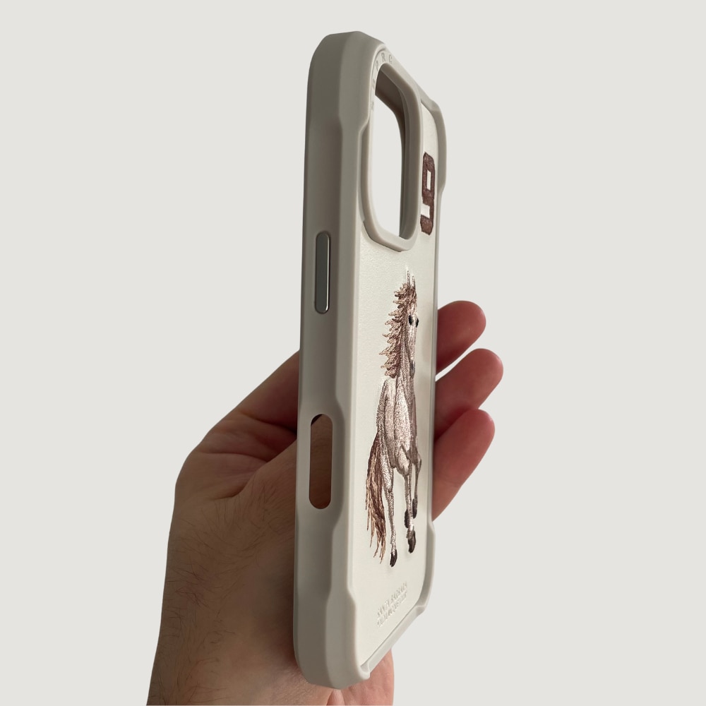 Husa Premium pentru iPhone 16 Pro Max Santa Barbara Polo & Racquet Club Boris Beige, Broderie