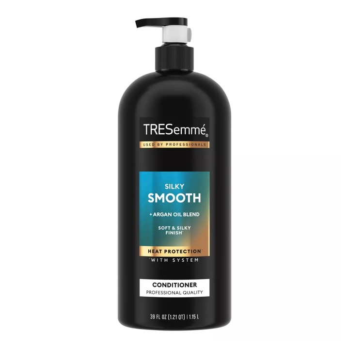 Balsam de par netezitor cu ulei de argan Silky Smooth TRESemmé 1,15 l
