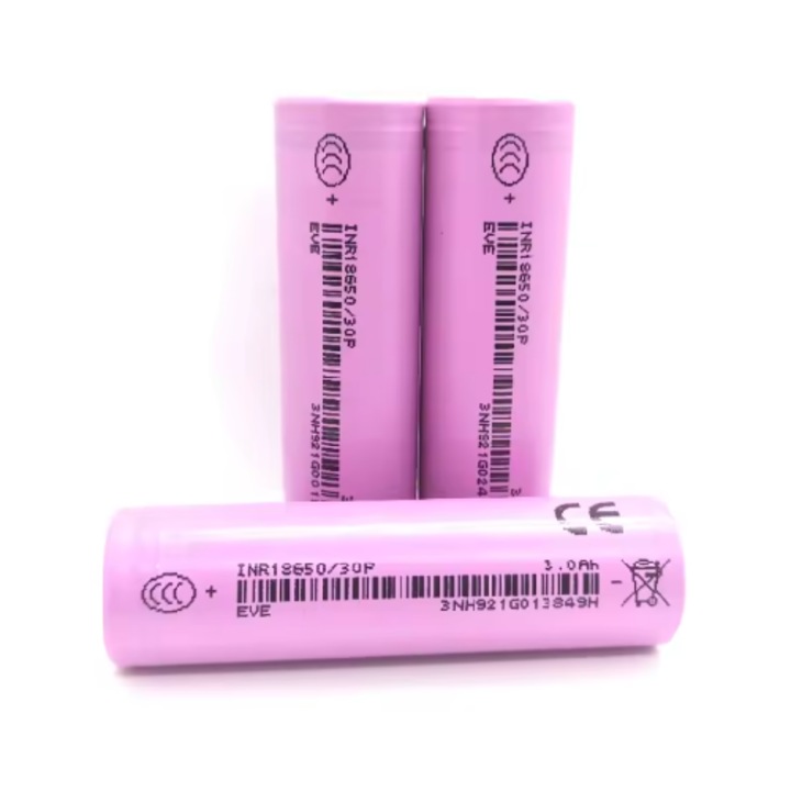 Li-ion akkumulátor EVE INR18650-30P, 3000mAh, 3.6V, 30A, lapos tetejű