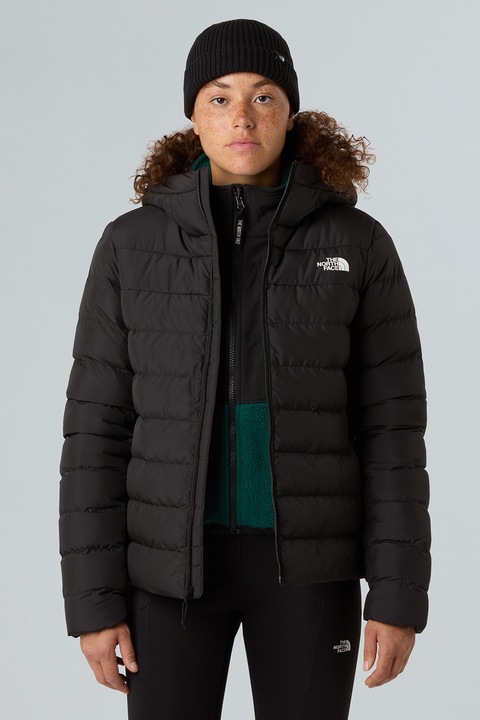The North Face, Зимно яке Aconcagua III с пухена вата и качулка, Черен