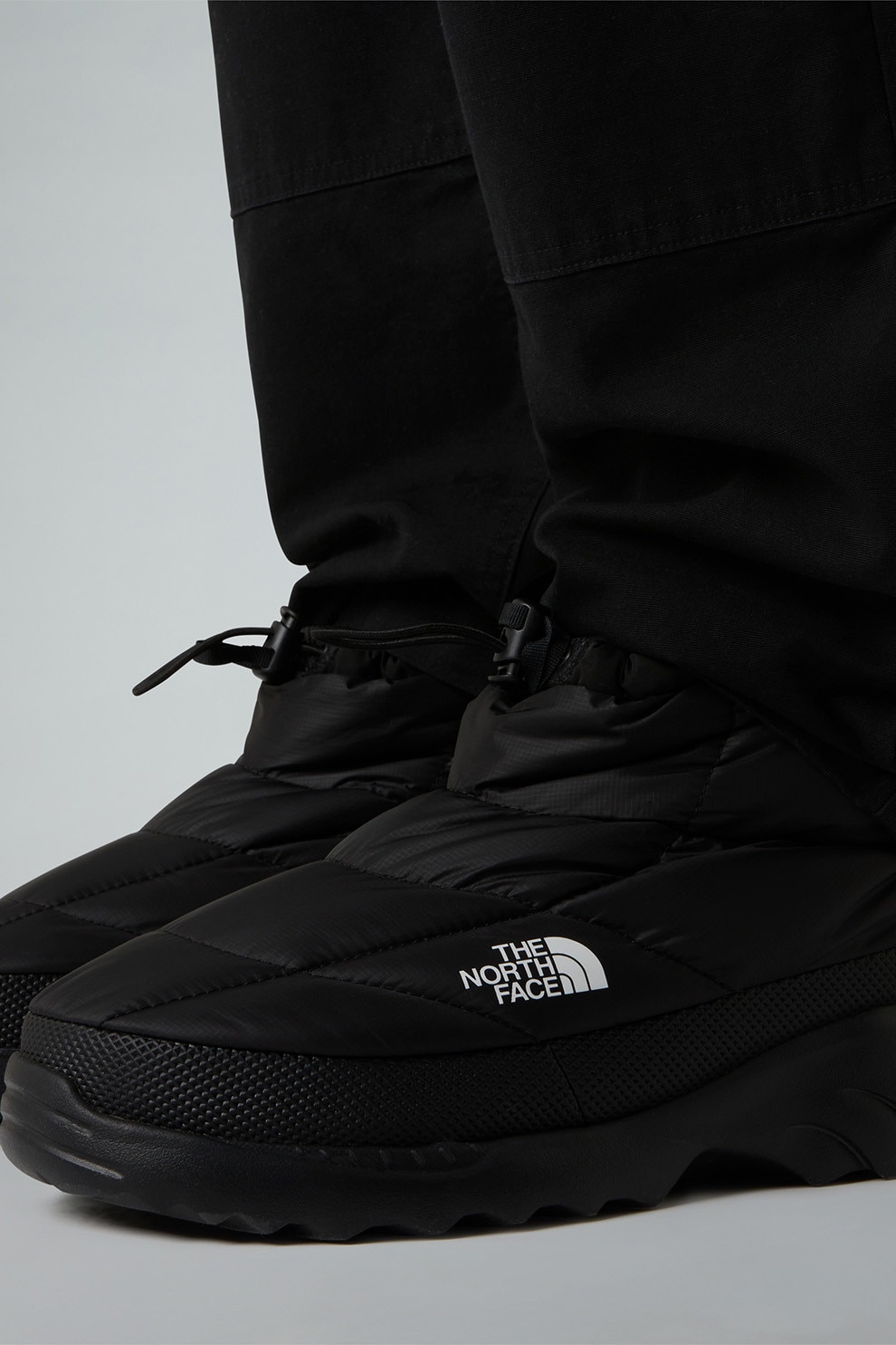 The North Face, Ghete Nuptse Traction - eMAG.ro