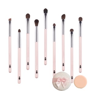 Aplicatoare si pensule machiaj