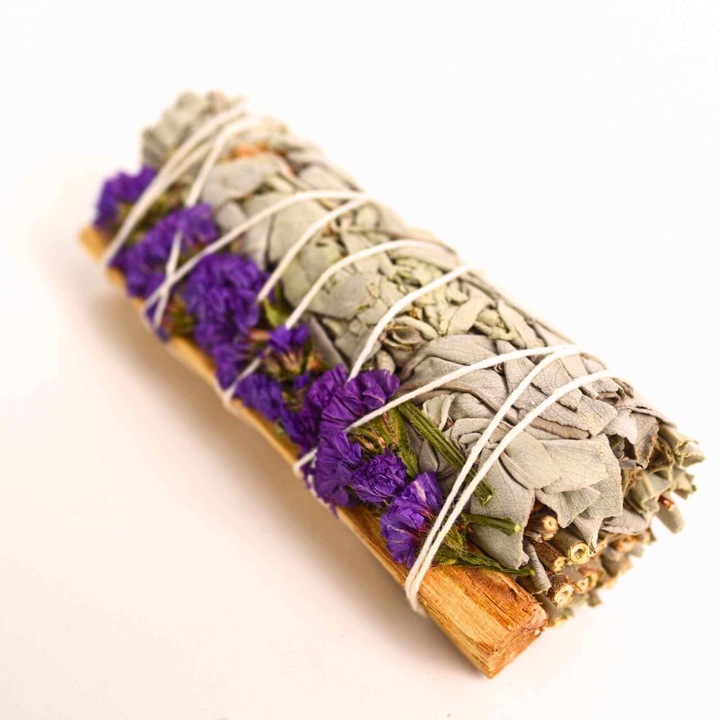 Kaliforniai fehér zsálya, palo santo és lila szegfű/sinuata csokor – Pozitív és elegáns energia