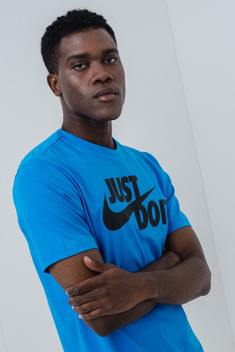 Nike, Памучна тениска Swoosh с лого, Черен/Светлосин