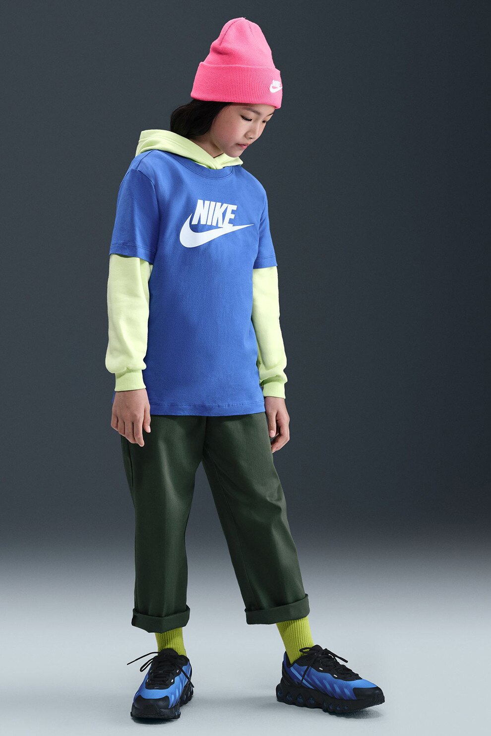 Nike, Tricou cu decolteu la baza gatului si imprimeu logo Futura, Alb, Albastru deschis, 147-158 CM