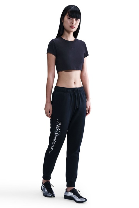 Nike, Pantaloni de trening cu imprimeu text si talie medie, Alb/Bleumarin