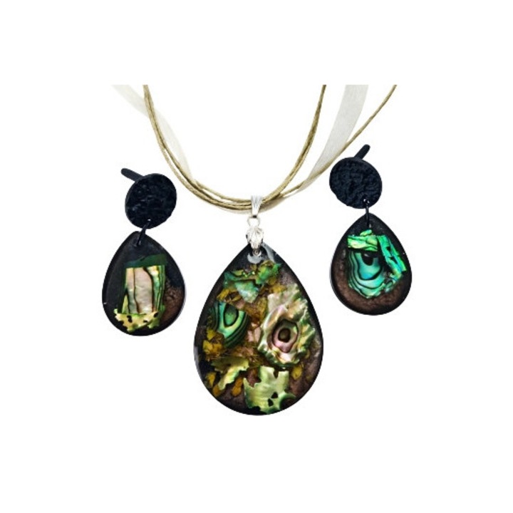 Set de bijuterii unicat realizat manual, colier cu pandantiv de 4x3 cm si cercei de 4x2 cm, in forma de lacrima, negru