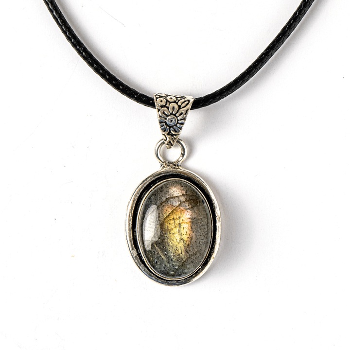 Colier ajustabil cu pandantiv oval din Labradorit Natural - Intuitie si Protectie Energetica