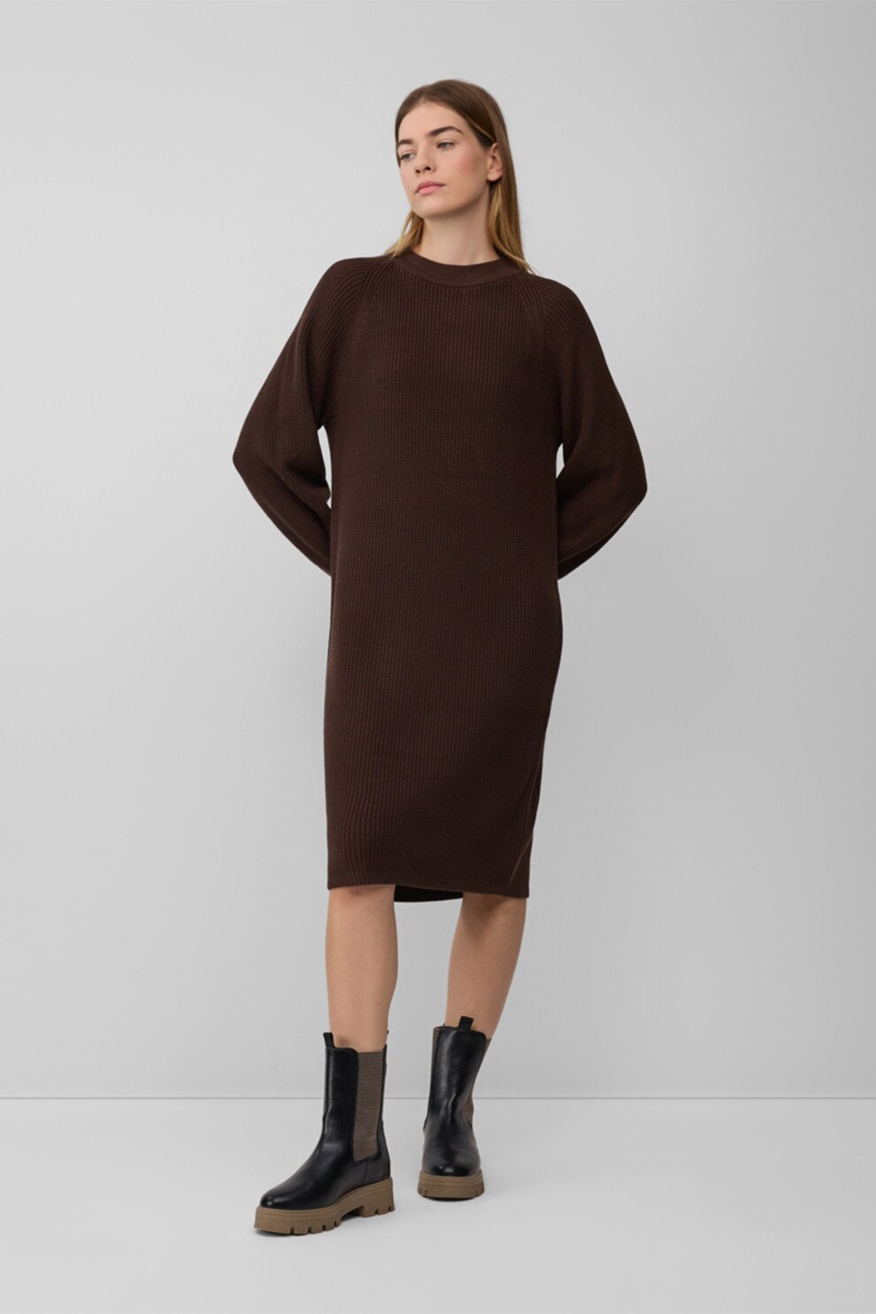 s.Oliver, Rochie-pulover lejera cu decolteu la baza gatului, Maro inchis, 40