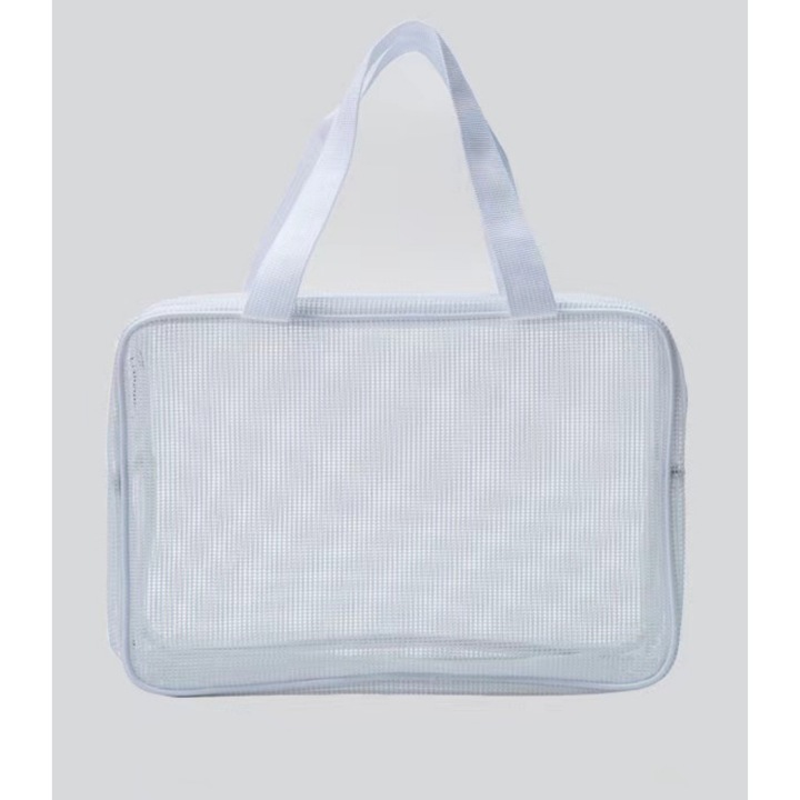 Комплект от 2 бели козметични чантички