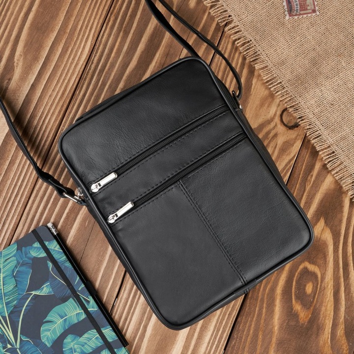 Férfi oldaltáska, természetes bőrből, Abruzzo, 2 rekesz, 3 zseb, fekete, 25x20x10cm