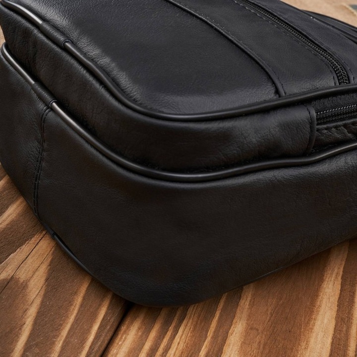 Férfi természetes bőr válltáska, ABR-18 modell, 3 zseb, fekete, 25x18x11cm