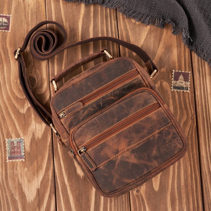 Férfi válltáska természetes bőrből, Paolo Peruzzi, 1 rekesz, 5 zseb, barna, 20x23x10cm