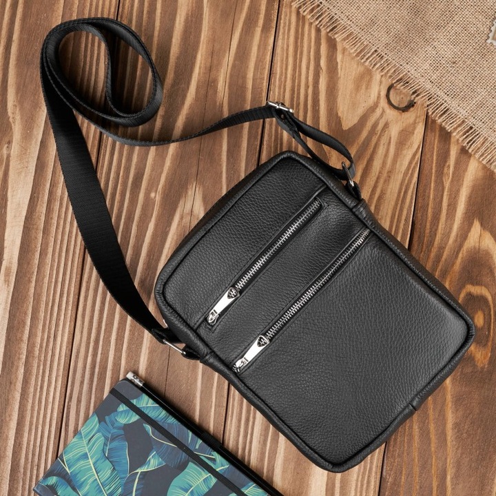 Férfi bőr táska, Abruzzo, 5 rekeszes, fekete, 23x18x7cm