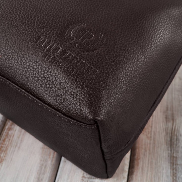 Paolo Peruzzi bőr válltáska, E-27-BL modell, 5 rekesszel, barna színű, méretei 35x24x11cm