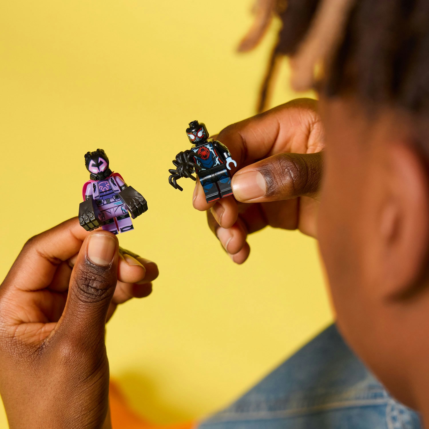 LEGO® Minifigures - Omul Paianjen: Prin lumea paianjenului 71050