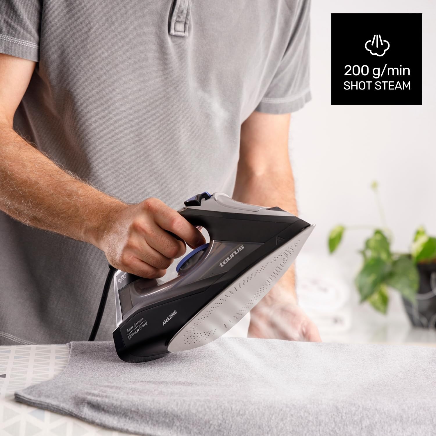 Fier de calcat cu abur Taurus Amazing STI3000, 3000 W, jet abur 200g/min, mod Eco, rezervor 250ml, Mov