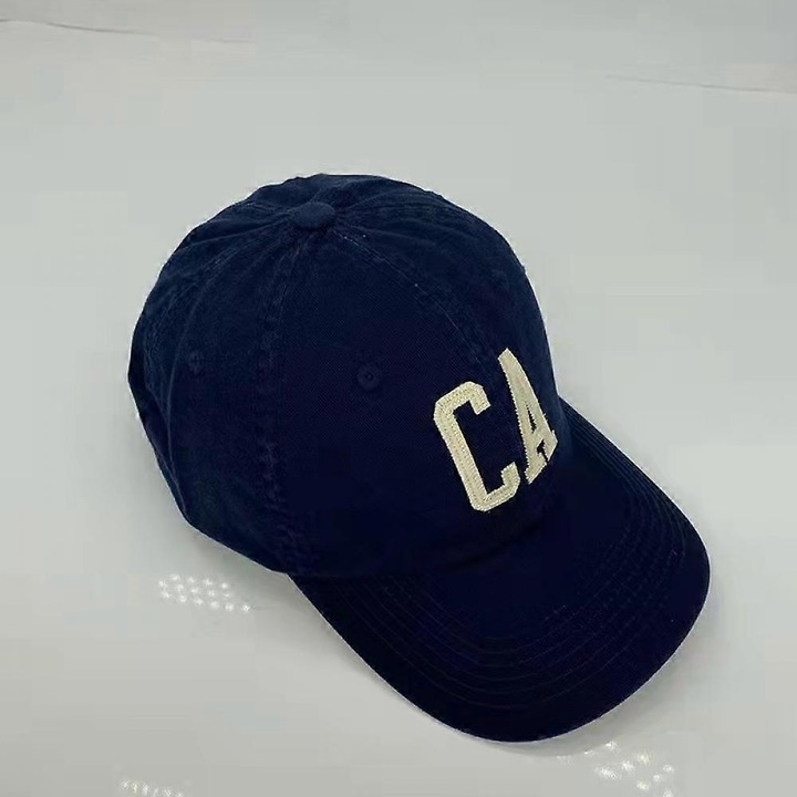 Sapca de baseball reglabila cu litera Ca brodata pentru barbati si femei (albastru marin)