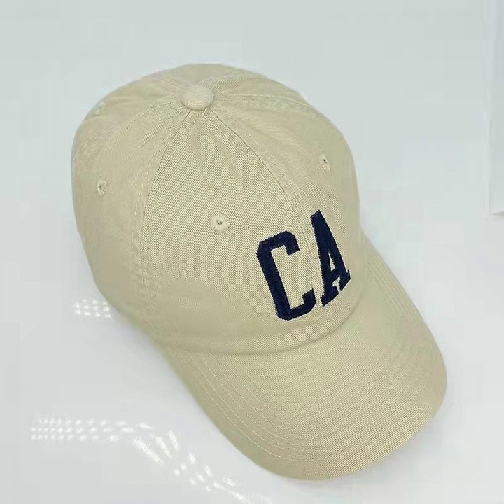 Sapca de baseball reglabila cu litera Ca brodata pentru barbati si femei (bej)