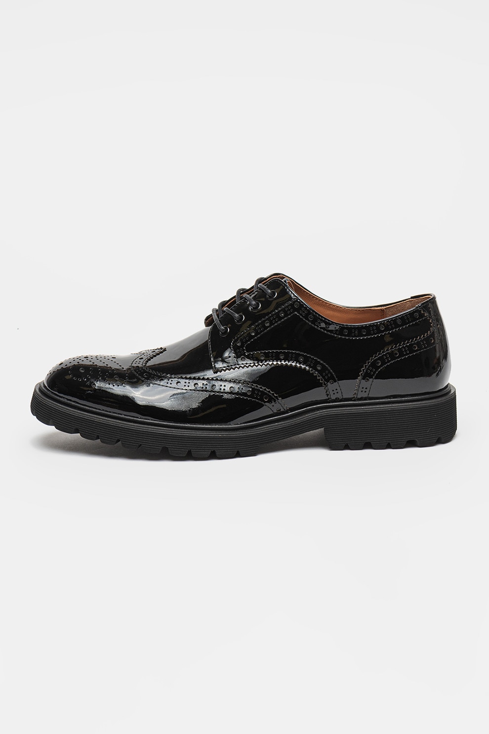 Steve Madden, Pantofi din piele lacuita cu model brogue Mayor, Negru, 42