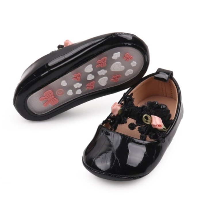 Обувки SuperBaby, Модел AL 13783 с розови рози, Лачена кожа, Момичета, 3-6 месеца, Черни, 18