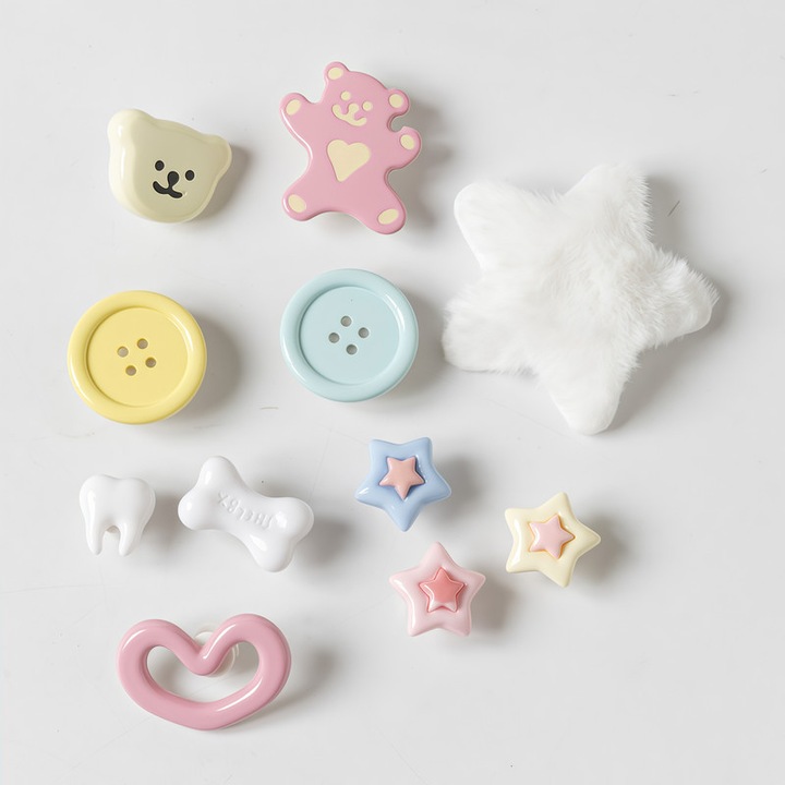 Charmuri pentru Incaltaminte Amigo, Set 3+ Gummy Bear, Stea, Os, Buton, Multicolor