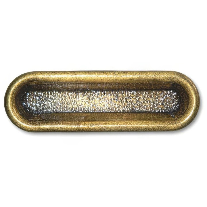 Рустикална мебелна дръжка, лята цинкова сплав, антично месингово покритие, 83 мм, централен монтаж M4