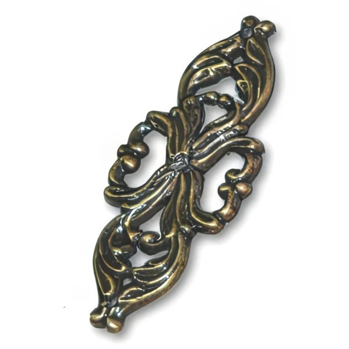 Декоративна плоча цинк античен месинг 76x34 мм за мебелна дръжка