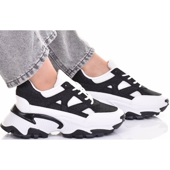 Дамски маратонки Martinus, спортни на платформа, еко кожа, черни елементи