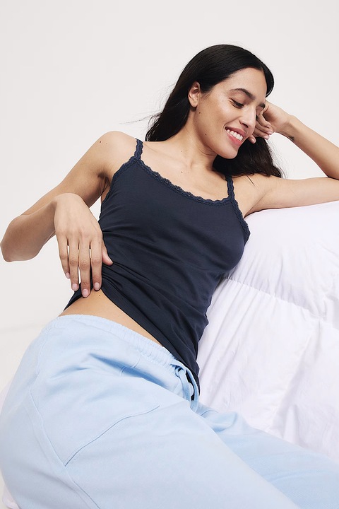 Marks & Spencer, Set de top-uri cu insertii de dantela - 3 piese, Alb/Gri/Bleumarin