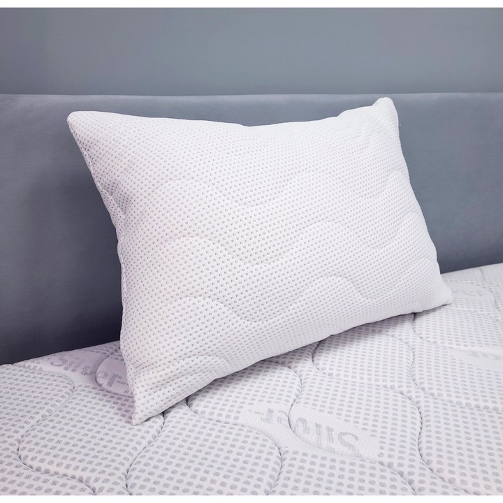 Perna Star Moon Heroes, 50x70 cm, hipoalergenica