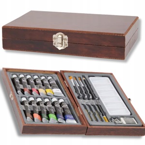 Acuarele, pensule si blocuri de desen