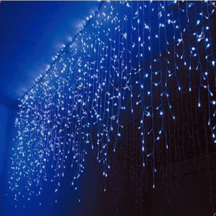 Instalatie de Craciun, Flippy®, Tip Turturi, Sectiune 5 m, 143 LED-uri, 8 Jocuri de Lumini, Fir Negru, Lumina Albastra, IP44, Interconectabila