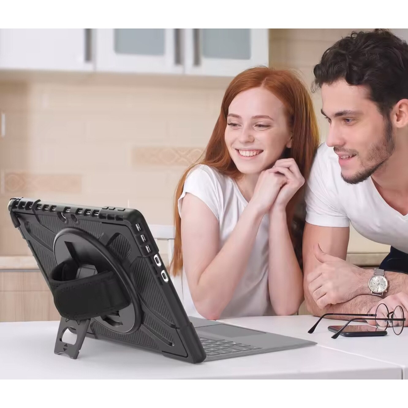 Carcasa Blindata pentru Microsoft Surface Go / Go 2 / Go 3 / Go 4 10.5" – 3 Straturi, Suport Integrat, Maner Rotativ, Protectie Ecran, Rezistenta la Zgarieturi, Praf si Umezeala